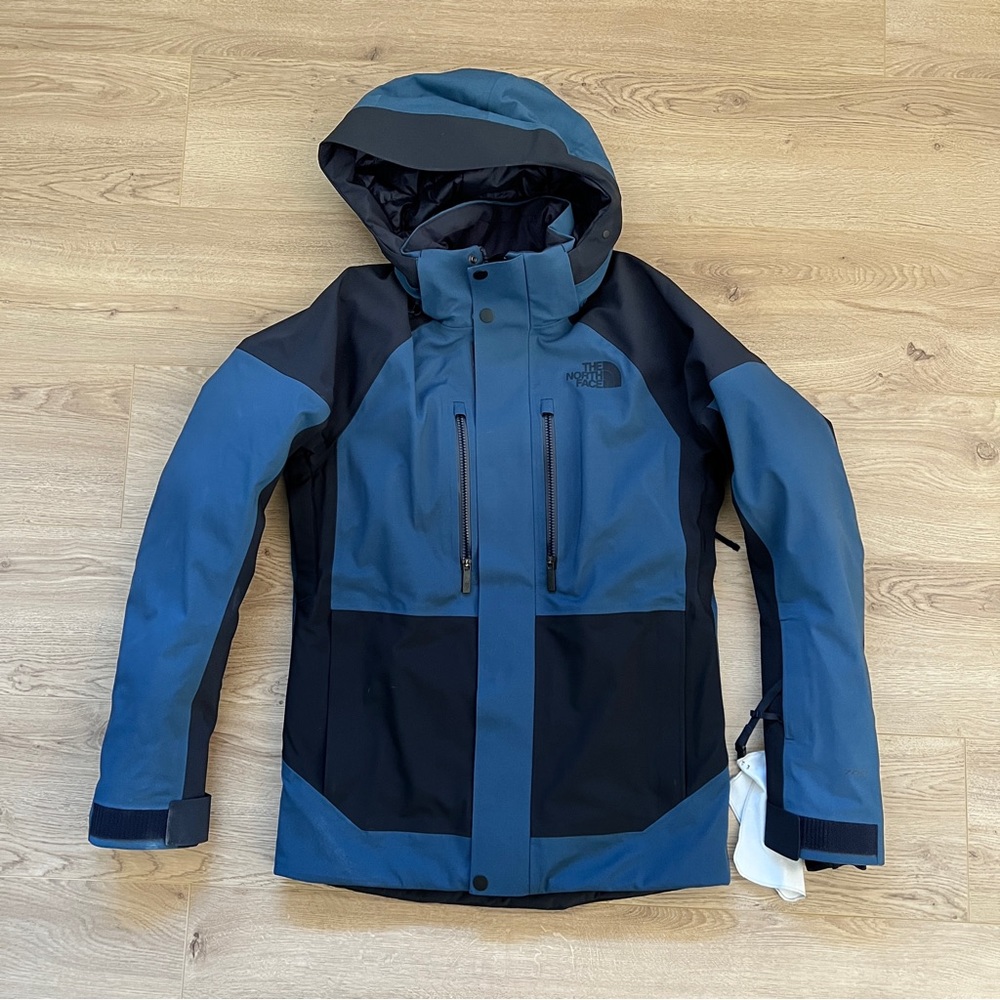The North Face Mens FUTURELIGHT Jacket